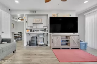 Photo #3: 6664819 Listing