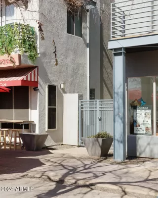 Photo #2: 6664831 Listing