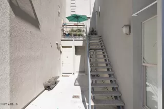 Photo #4: 6664831 Listing