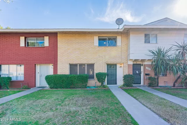 MLS: 6664867 Condo For Sale