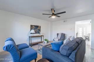 Photo #3: 6664867 Listing