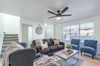 Photo #5: 6664867 Listing