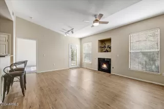 Photo #4: 6665040 Listing