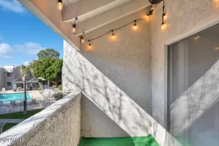 Photo #3: 6665182 Listing