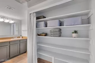 Photo #5: 6665182 Listing