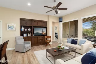 Photo #2: 6665185 Listing 