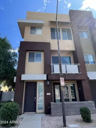 Photo #1: 6665216 Listing