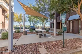 Photo #5: 6665216 Listing