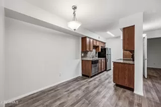 Photo #4: 6665235 Listing