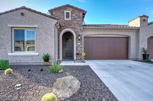 MLS: 6665414 Condo For Sale