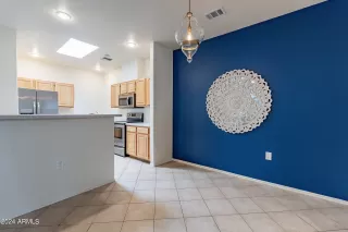 Photo #6: 6665527 Listing