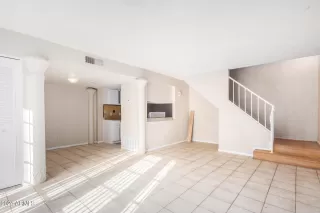 Photo #5: 6665595 Listing 