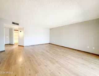 Photo #2: 6665645 Listing