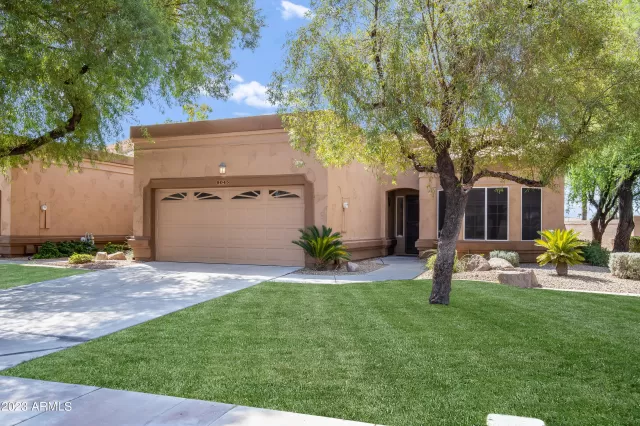 MLS: 6665938 Condo For Sale