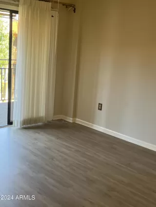 Photo #4: 6666082 Listing