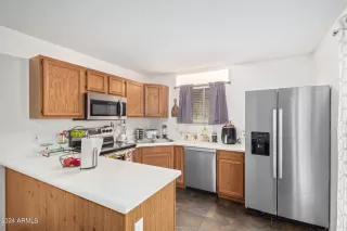 Photo #3: 6666096 Listing