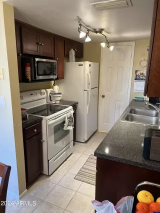 Photo #3: 6666398 Listing 