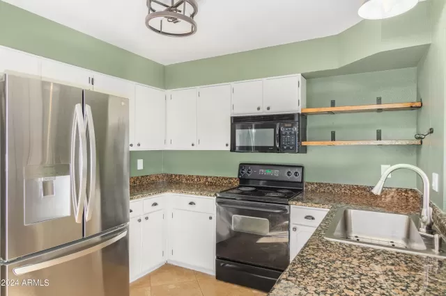 MLS: 6666480 Condo For Sale