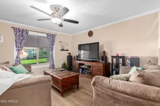 Photo #5: 6666746 Listing