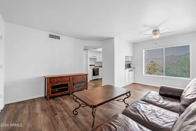 MLS: 6666778 Condo For Sale