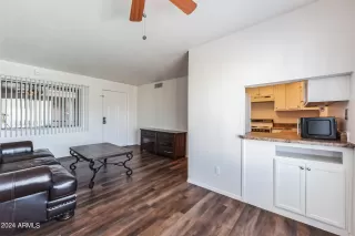 Photo #3: 6666778 Listing