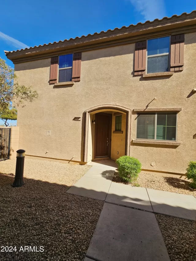 MLS: 6666825 Condo For Sale