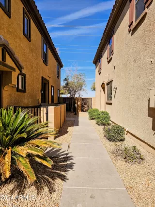 Photo #3: 6666825 Listing