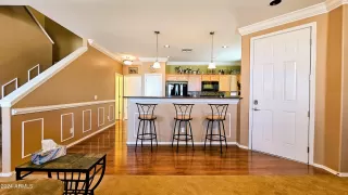 Photo #4: 6666825 Listing