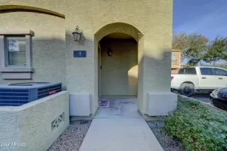 Photo #5: 6667087 Listing