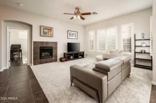 Photo #4: 6667104 Listing