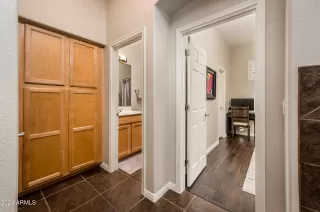 Photo #6: 6667104 Listing