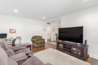 Photo #5: 6667119 Listing 