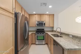 Photo #2: 6667162 Listing