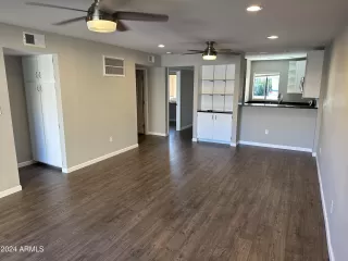 Photo #4: 6667195 Listing