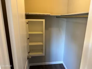 Photo #6: 6667195 Listing