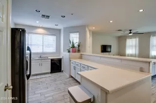 Photo #2: 6667204 Listing