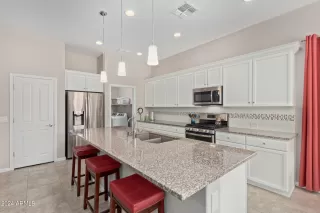 Photo #3: 6667295 Listing 