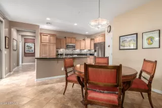 Photo #5: 6667296 Listing