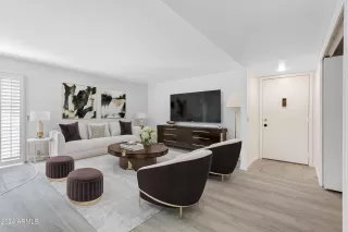 Photo #4: 6667355 Listing