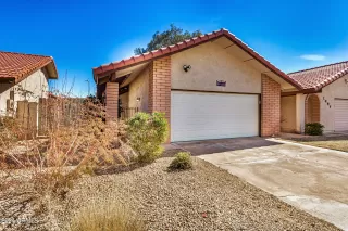 Photo #5: 6667426 Listing