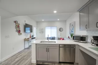 Photo #5: 6667476 Listing 