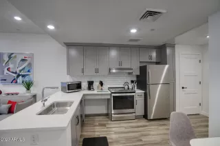 Photo #6: 6667476 Listing 