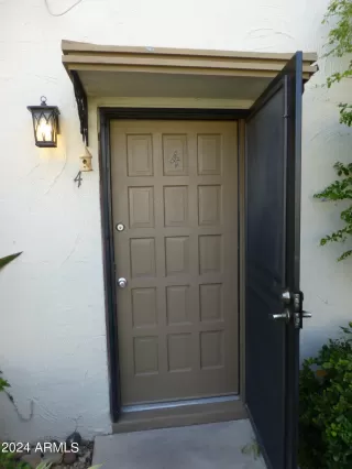 Photo #2: 6667500 Listing