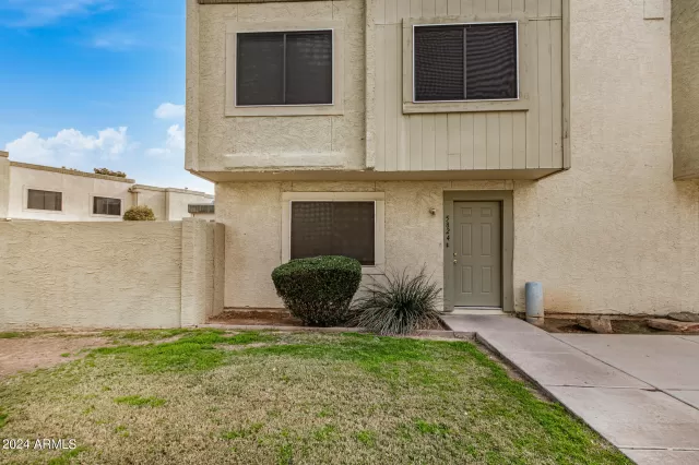 MLS: 6667698 Condo For Sale