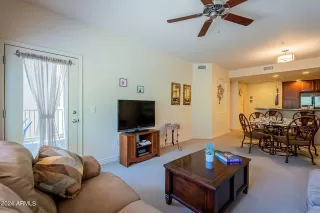 Photo #6: 6667934 Listing 