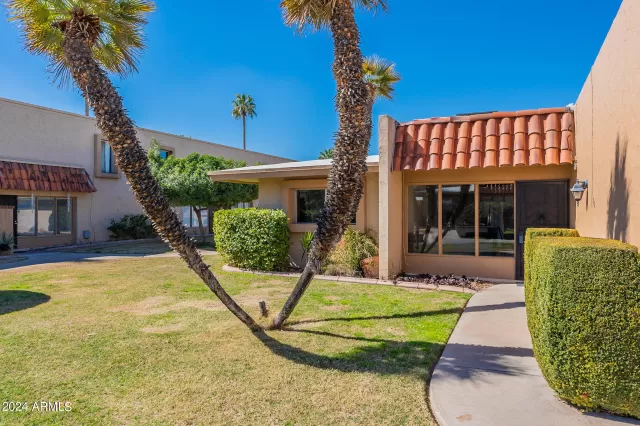 MLS: 6667995 Condo For Sale