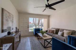 Photo #6: 6667995 Listing