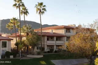 Photo #4: 6668175 Listing