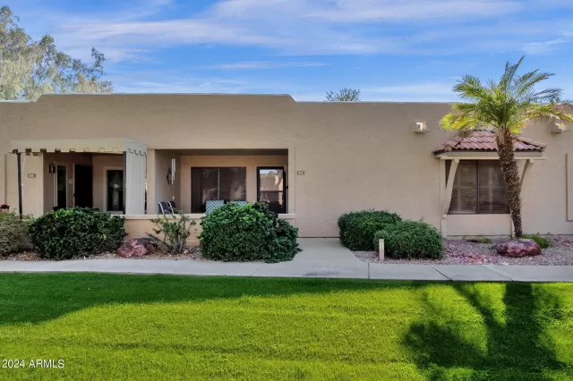 MLS: 6668253 Condo For Sale