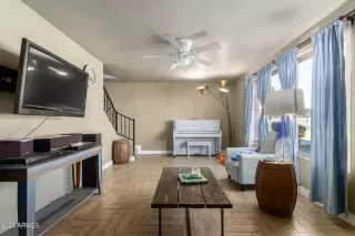 Photo #4: 6668283 Listing